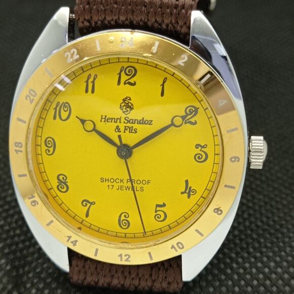 Vintage 1978 Henri Sandoz Manual Mens Silver Watch W/Cloth Strap & Yellow accent - Picture 3 of 8